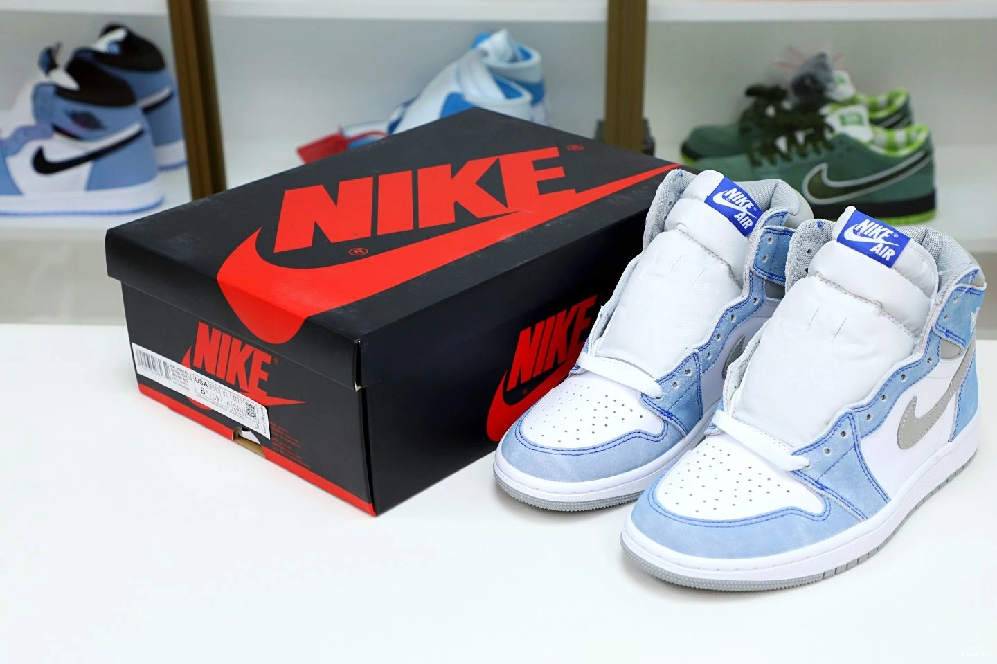 OG 'HYPER HIGH RETRO JORDAN 1 ROYAL' AIR 1226